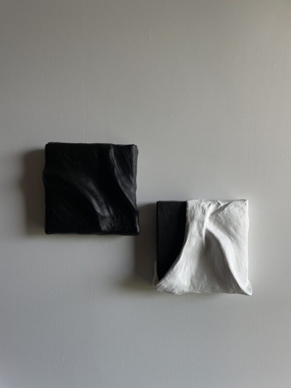 CONTRAST - Image 2